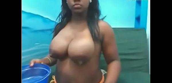  Black Girl Milking Her Tits in Cam Show